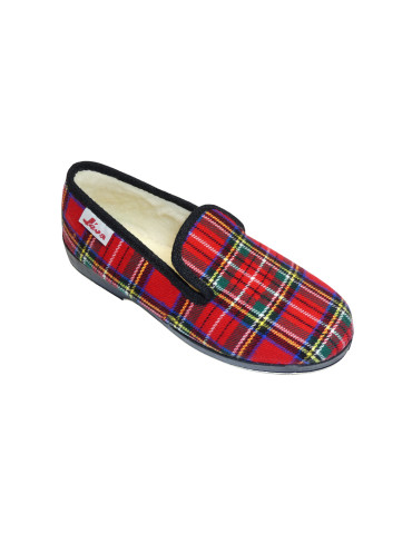 PANTOUFLE ECOSSAIS ROUGE SEMELLE CAOUTCHOUC